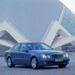 Mercedes-Benz E-Class 2002 года